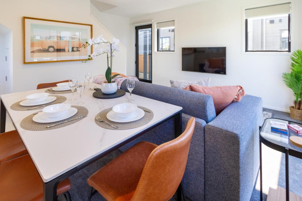 Beachside Bliss: 1 Bed 1 Bath Christchurch Zewnętrze zdjęcie