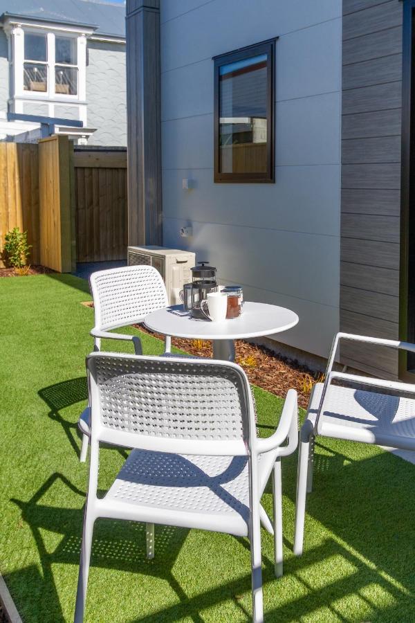 Beachside Bliss: 1 Bed 1 Bath Christchurch Zewnętrze zdjęcie