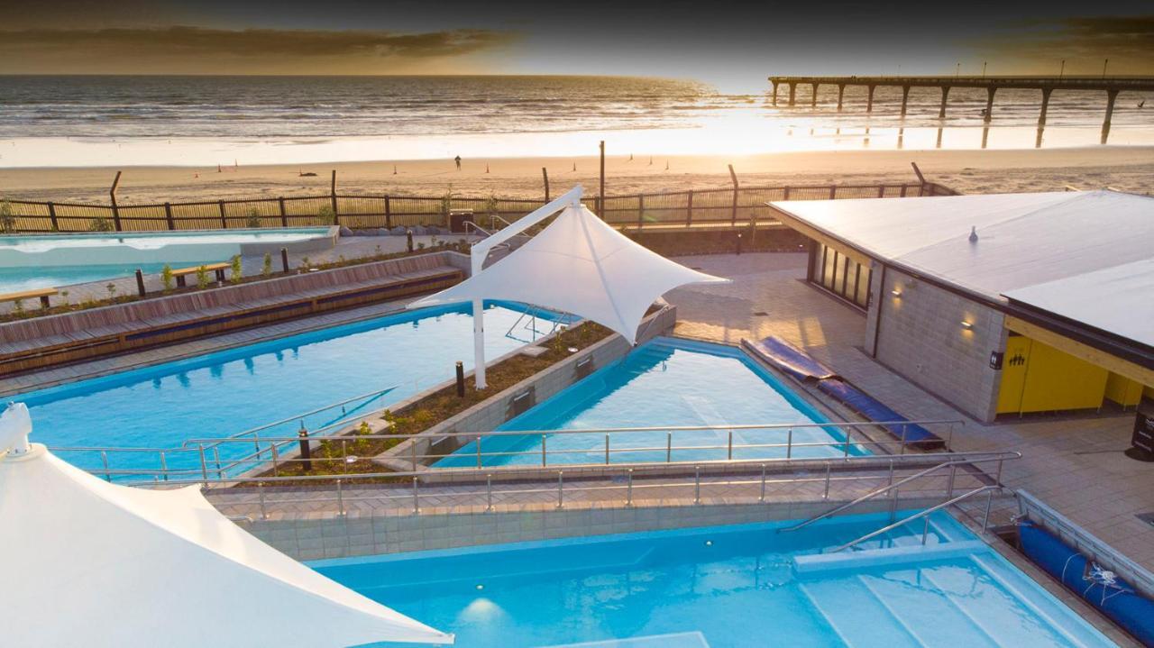 Beachside Bliss: 1 Bed 1 Bath Christchurch Zewnętrze zdjęcie